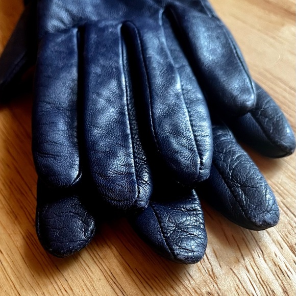 Tory Burch Navy Sheep Skin Gloves Size 6 - Picture 8 of 8